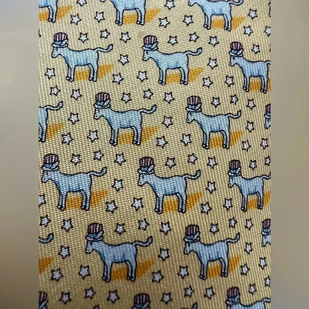 Vineyard Vines | Patriotic donkey silk tie.